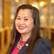 Headshot of Shoua Lee