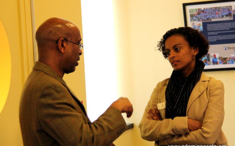 Ahmed Samatar chats with participant